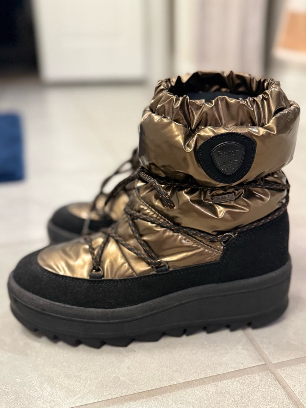 New Pajar Taya Copper Women’s Winter waterproof Boots Size 8/8.5 or 39
